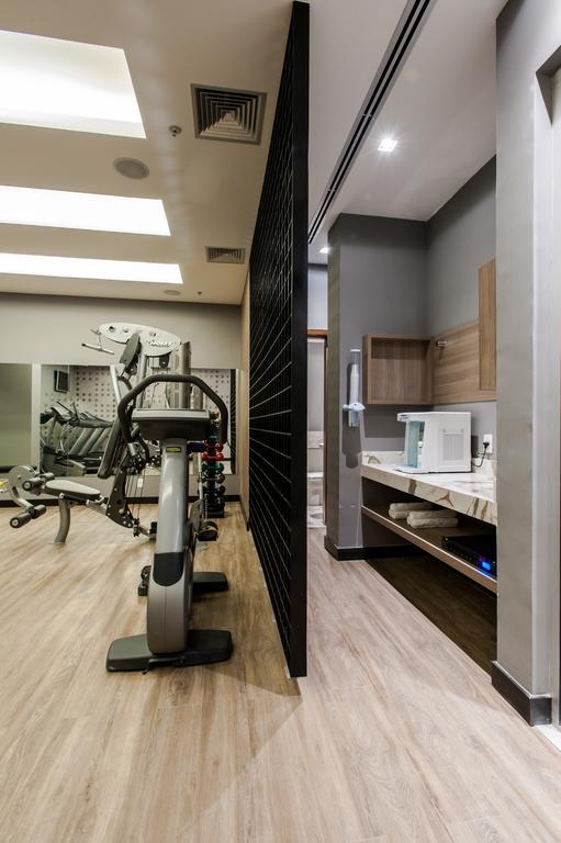 Hotel Atlantico Prime Rio de Janeiro Exterior foto Interior of a modern gym